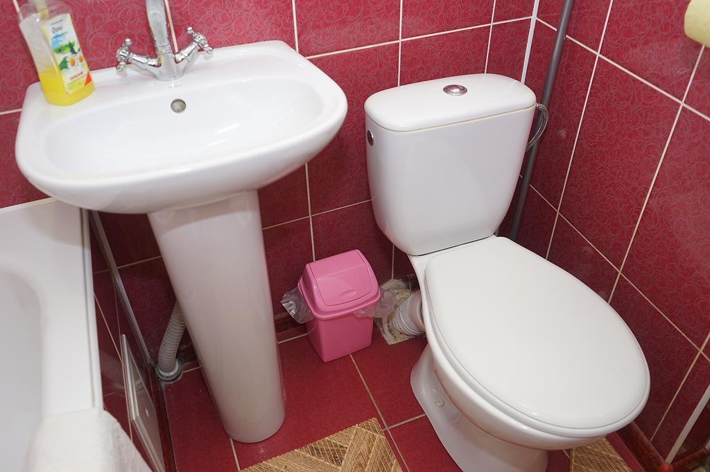 Apartment On Kniaziv Koriatovychiv カームヤネツィ・ポジーリシクィイ エクステリア 写真