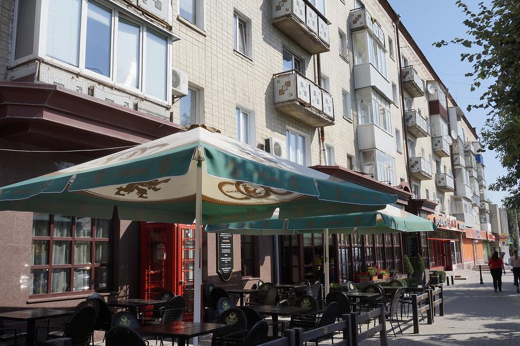 Apartment On Kniaziv Koriatovychiv カームヤネツィ・ポジーリシクィイ エクステリア 写真